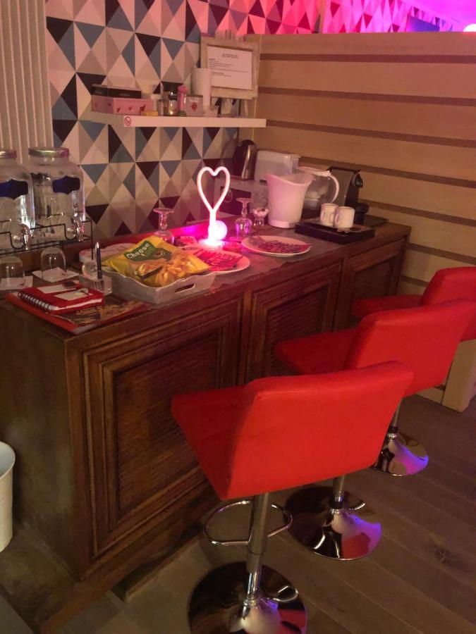 Spabyelleetlui Spa Rouge Ou Bleu Мускрон Екстериор снимка